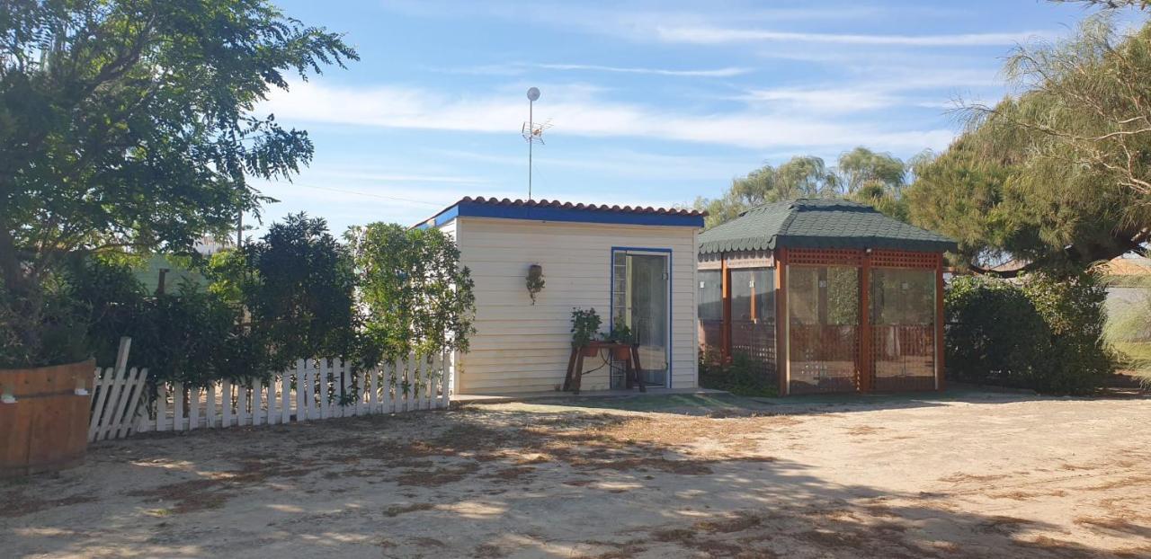 En Finca Las Dunas Dos Chalets Con Jacuzzis En Primera Linea De Playa , Uno De 4 Dormitorios Y Otro De 2 Dormitorios, Llama Al Seiscientos Veintisiete Cuatrocientos Diecisiete Trescientos Noventa Y Ocho Rota Exteriör bild