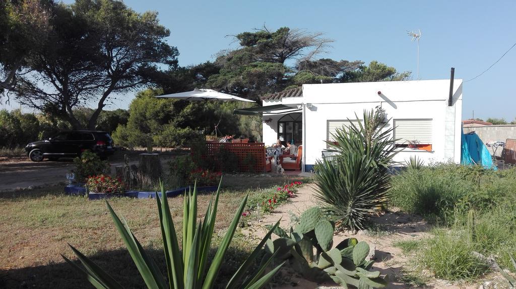 En Finca Las Dunas Dos Chalets Con Jacuzzis En Primera Linea De Playa , Uno De 4 Dormitorios Y Otro De 2 Dormitorios, Llama Al Seiscientos Veintisiete Cuatrocientos Diecisiete Trescientos Noventa Y Ocho Rota Exteriör bild